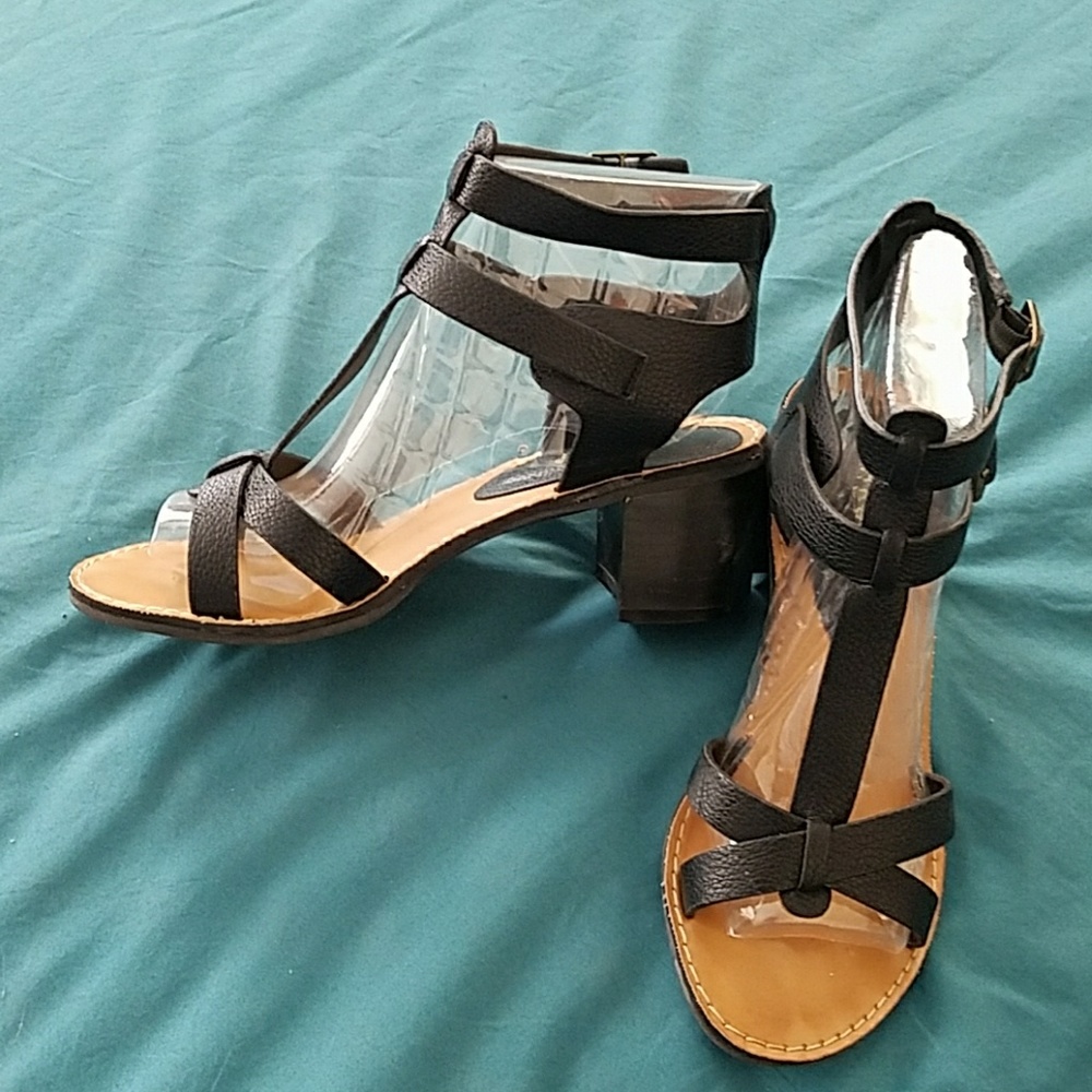 Bamboo sandals
